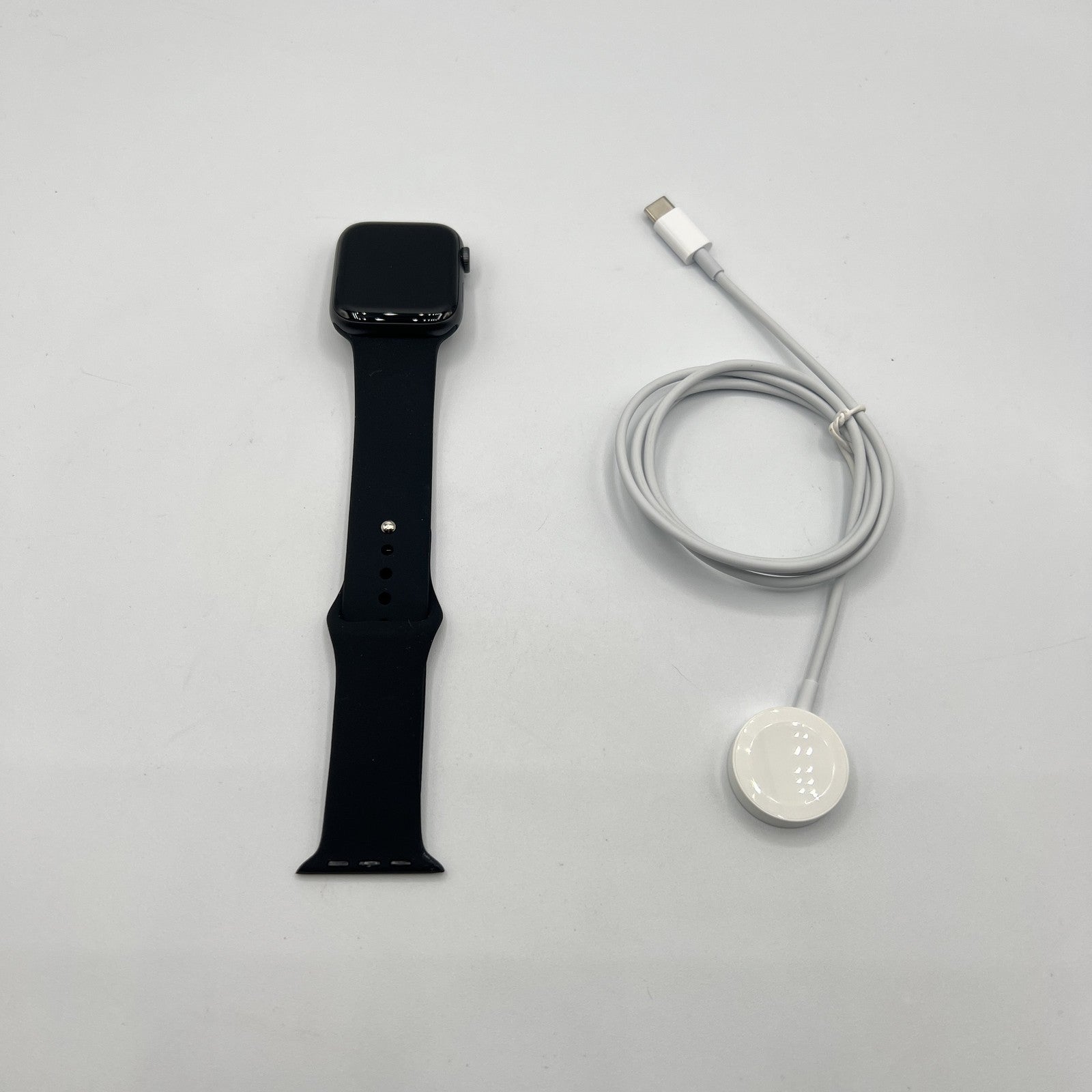 Apple Watch Series 6 44mm Space Gray Aluminum Case with Sport Band - Excellent