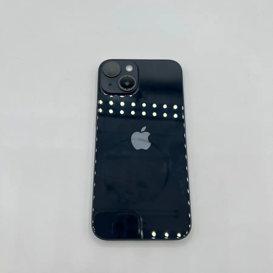 Listing photo example: the iPhone at an angle to show the frame and edges
