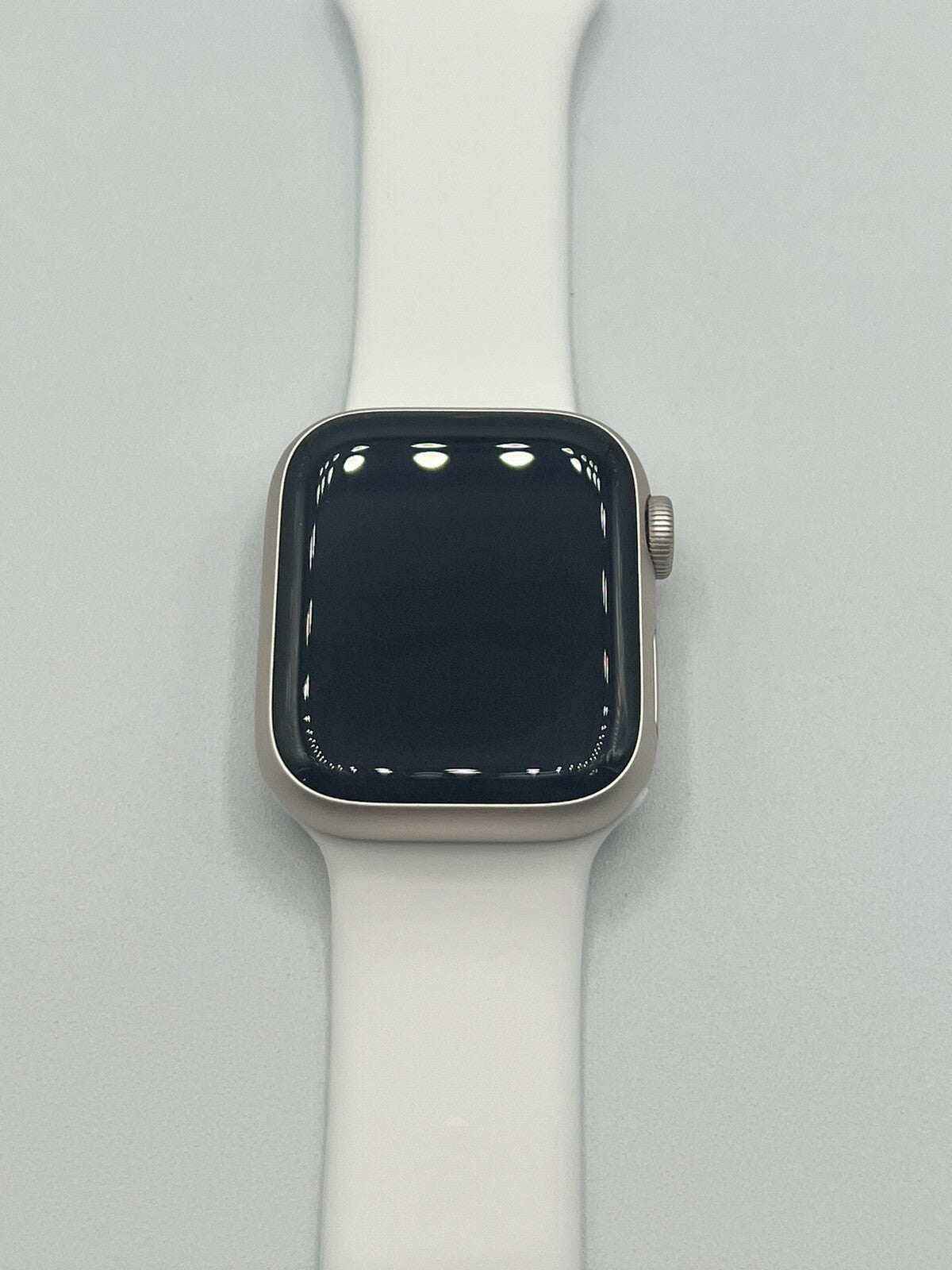 Apple Watch Series 8 41mm Starlight Case with Sport band - Excellent - Techtree 